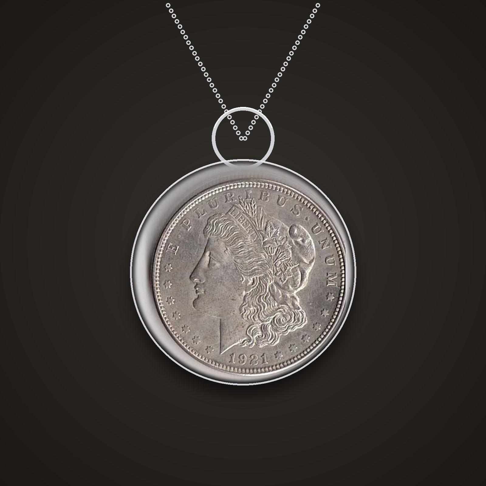 Collier en argent monté sur un Morgan Dollar 1921, chaîne à maillons plats.