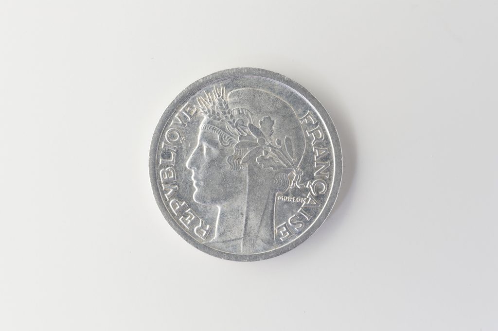 Avers de 2 francs Morlon aluminium (1947, France), aluminium.